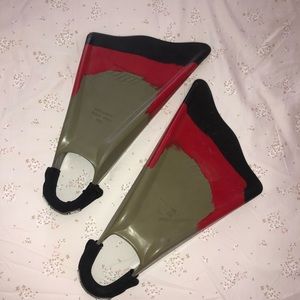 Ally clark little swimming fins